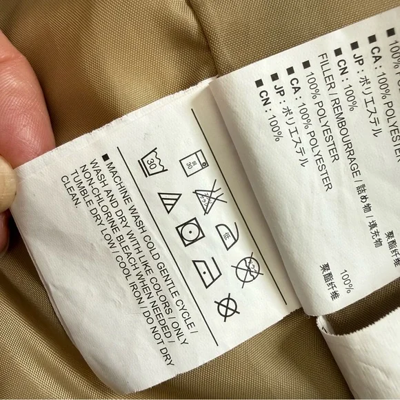 Old Navy Burgundy and Navy Puffer Vest - Picture 8 of 10